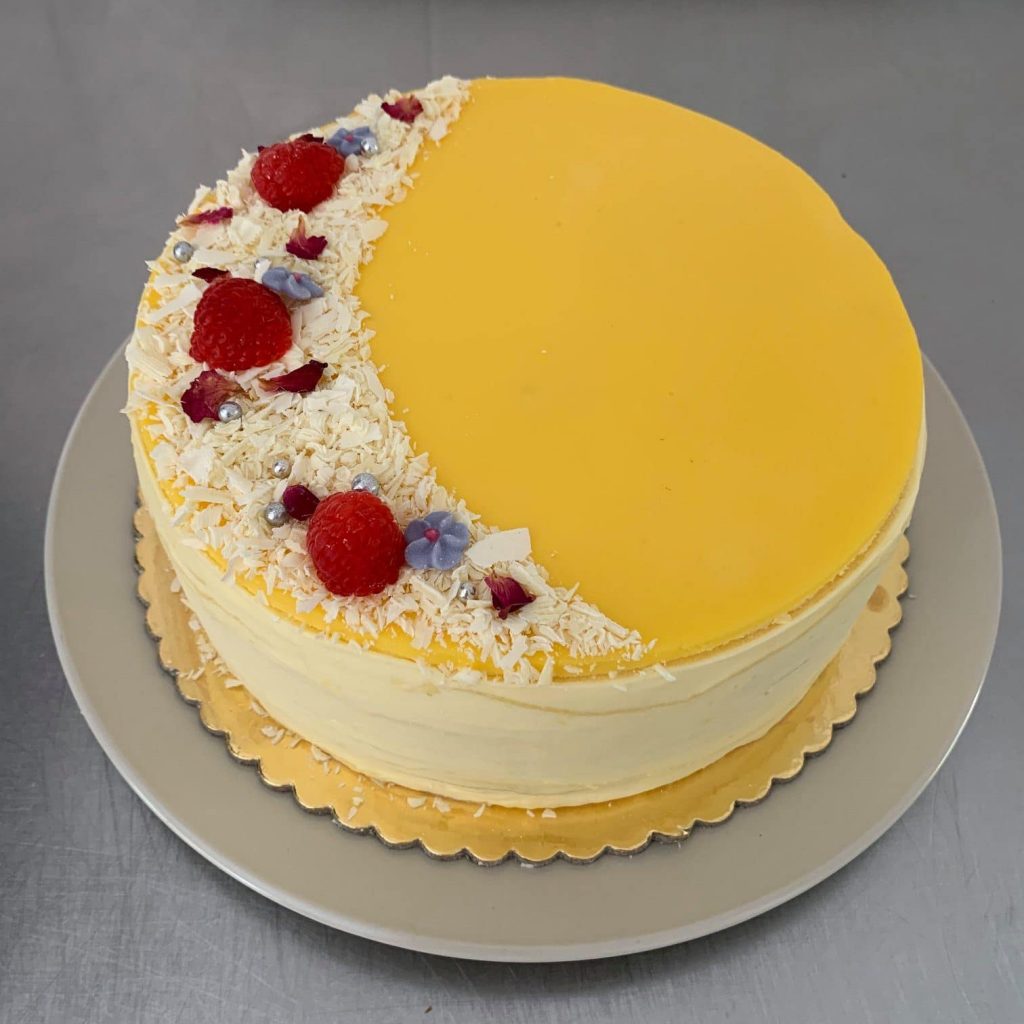 DURIAN CREPE